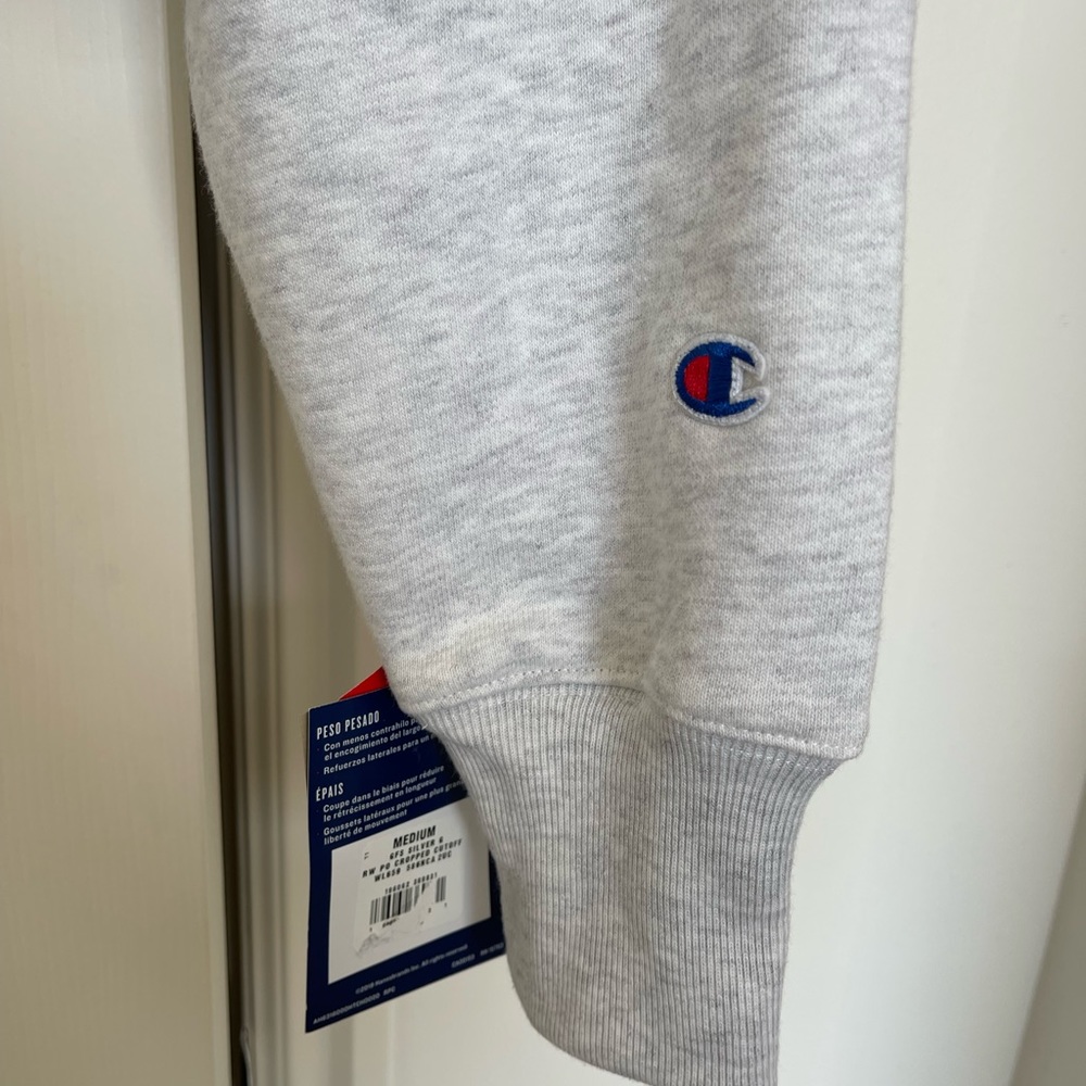 Women’s Champion Oversized Cropped Hoodie - Picture 4 of 4